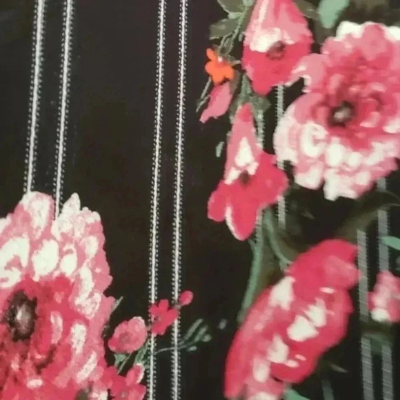 LuLaRoe Shirley Kimono Swim Cover Up Black Floral Size S Small Fits Sizes 0-8 - Picture 5 of 6